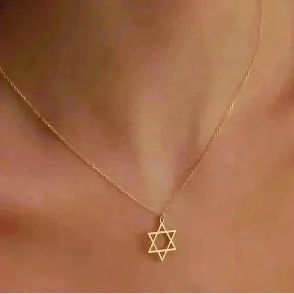 Jewelry - Gold Star of David Necklace New